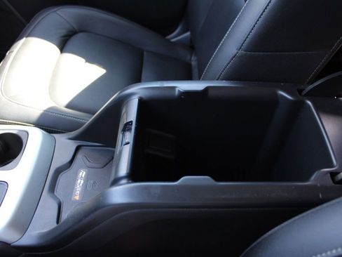 Used 2020 Chevrolet Colorado ZR2 image 38