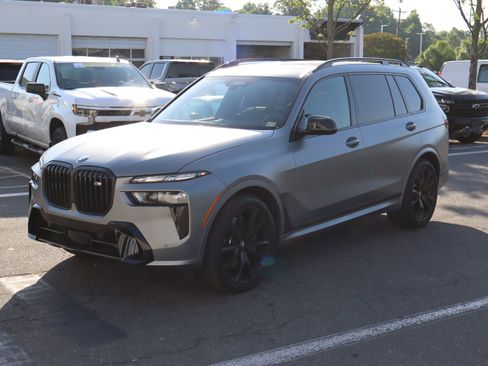 Used 2025 BMW X7 M60i AWD/4WD image 5