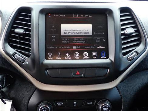 Used 2014 Jeep Cherokee Latitude FWD image 16