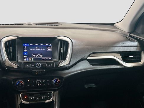 Used 2024 GMC Terrain SLE w/ Driver Convenience Package FWD image 20
