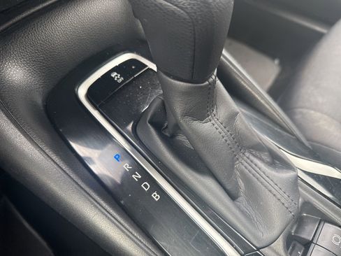 Used 2020 Toyota Corolla LE image 22