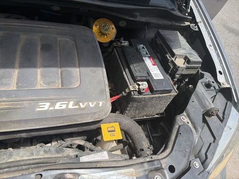 Used 2018 Dodge Grand Caravan GT FWD image 15