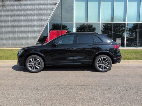 New 2025 Audi Q3 2.0T Premium image 31