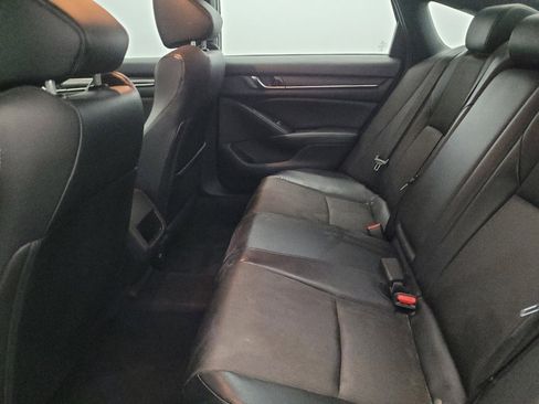 Used 2018 Honda Accord Sport image 18