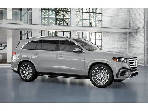 New 2026 Mercedes-Benz GLS 580 4MATIC image 13