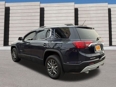 Used 2017 GMC Acadia SLT AWD/4WD image 3