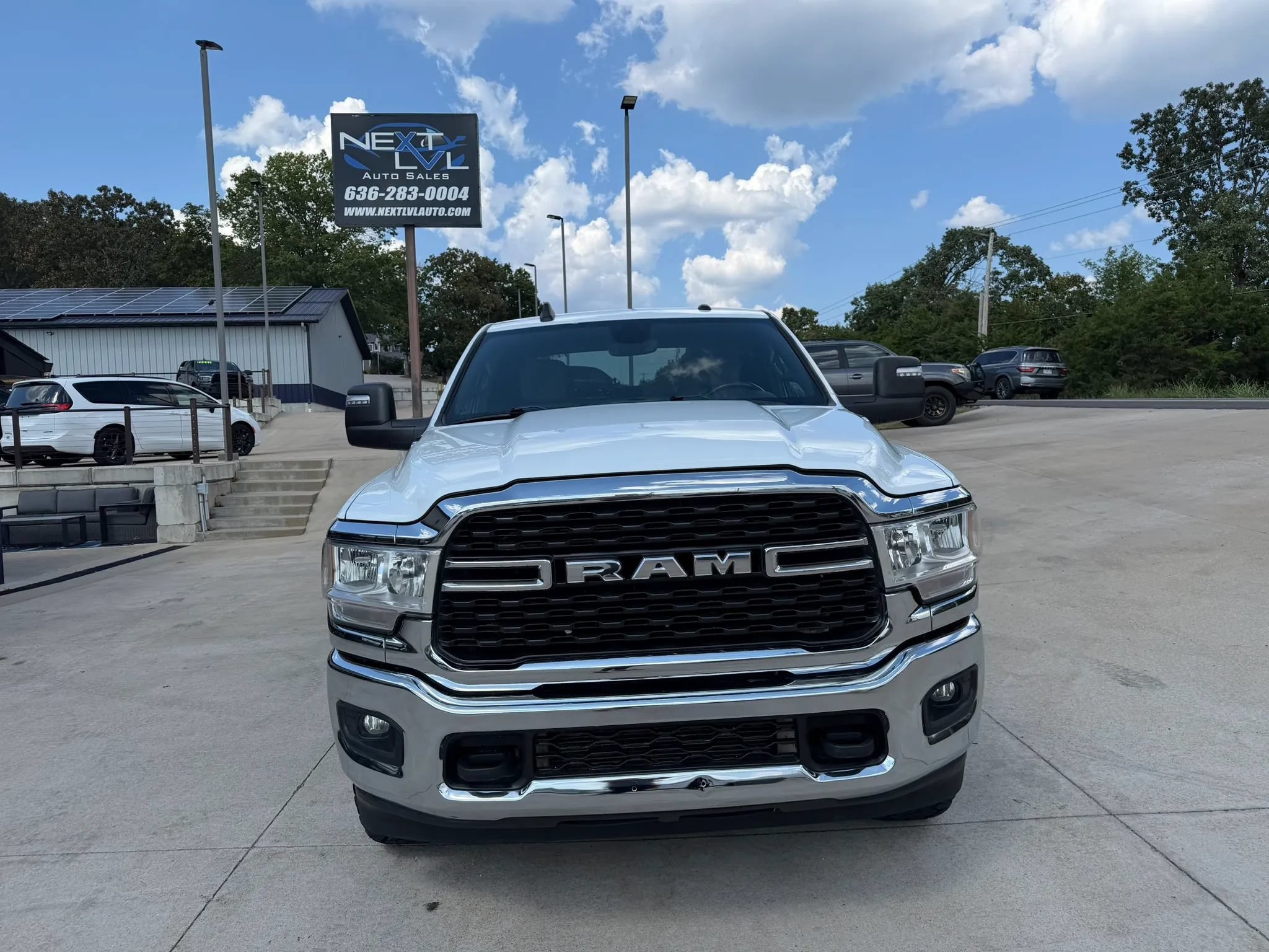 Used 2024 RAM 2500 Big Horn AWD/4WD image 4