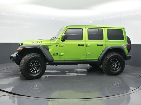 Used 2025 Jeep Wrangler Unlimited Sport AWD/4WD image 4