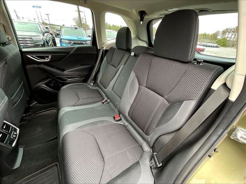Used 2023 Subaru Forester Premium AWD/4WD image 14