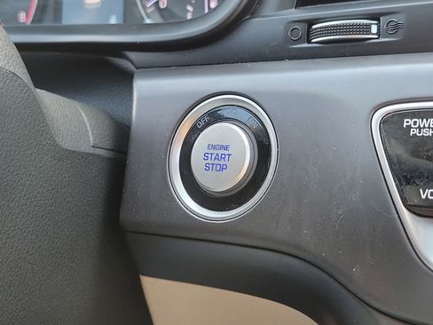 Used 2019 Hyundai Sonata Limited image 27