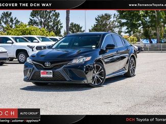 Used 2018 Toyota Camry SE FWD video 1
