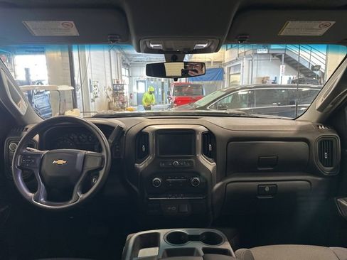 Used 2023 Chevrolet Silverado 2500 Custom image 13