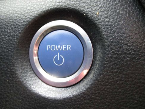 Used 2022 Toyota Corolla LE image 35