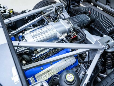 Used 2006 Ford GT image 6