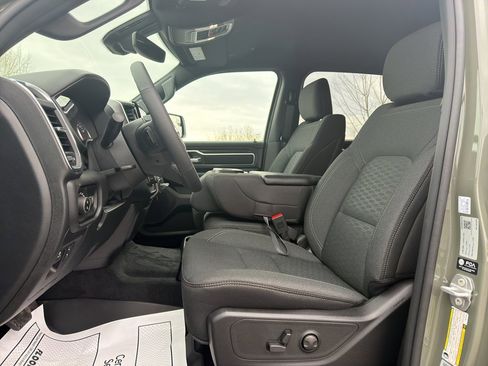 New 2026 RAM 1500 Big Horn AWD/4WD image 11