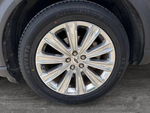 Used 2020 Ford Explorer Limited RWD image 9
