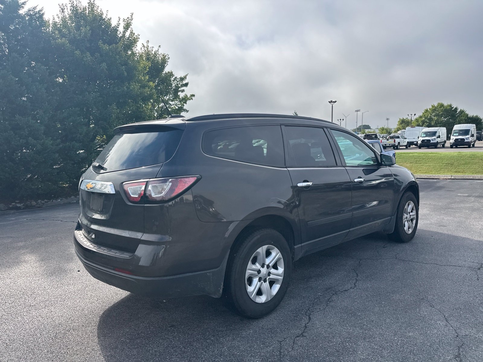 Used 2017 Chevrolet Traverse LS FWD image 5