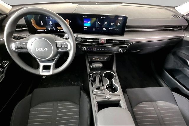 New 2026 Kia K5 LXS FWD image 6