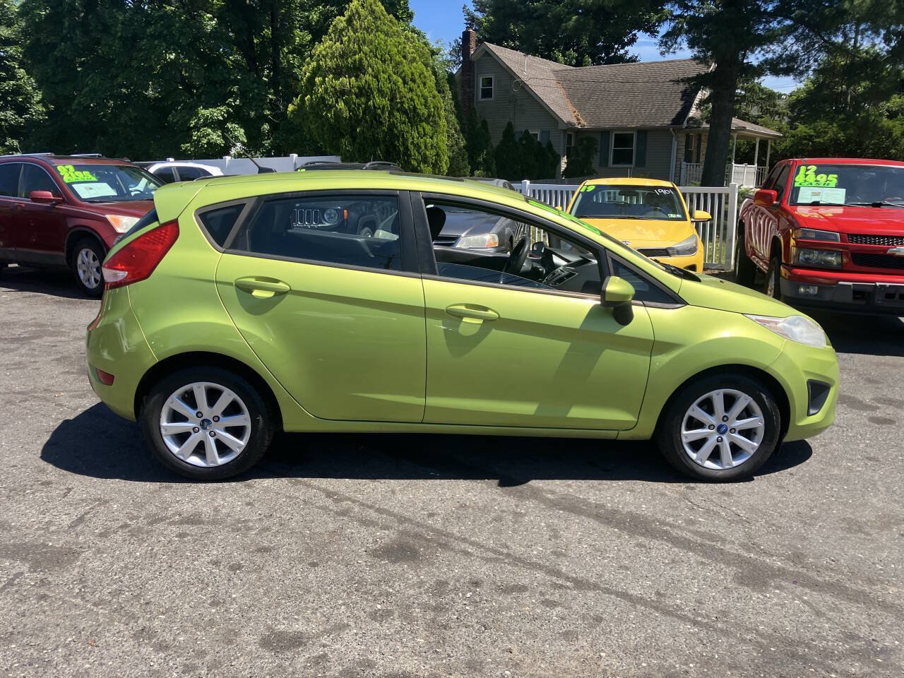 Used 2011 Ford Fiesta SE w/ 203A Rapid Spec Order Code FWD image 6