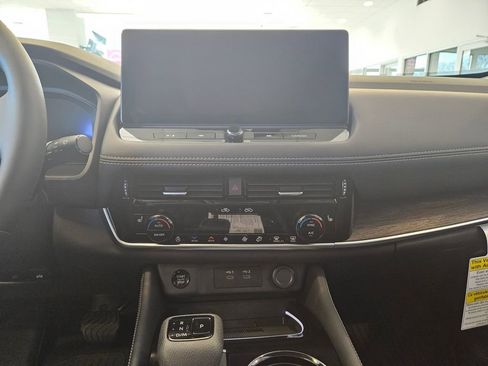 New 2026 Nissan Rogue Platinum w/ Platinum Premium Package image 18