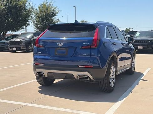 Used 2021 Cadillac XT4 Premium Luxury AWD/4WD image 7