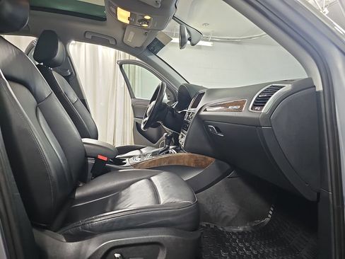 Used 2016 Audi Q5 2.0T Premium Plus w/ Technology Package AWD/4WD image 13