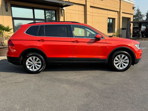 Used 2019 Volkswagen Tiguan SE FWD image 8