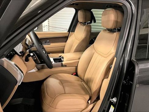 New 2026 Land Rover Range Rover SE image 8
