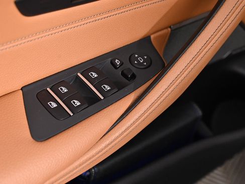 Used 2022 BMW 530i xDrive w/ Premium Package AWD/4WD image 20