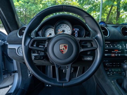 Certified 2024 Porsche 718 Cayman GT4 RS RWD image 26