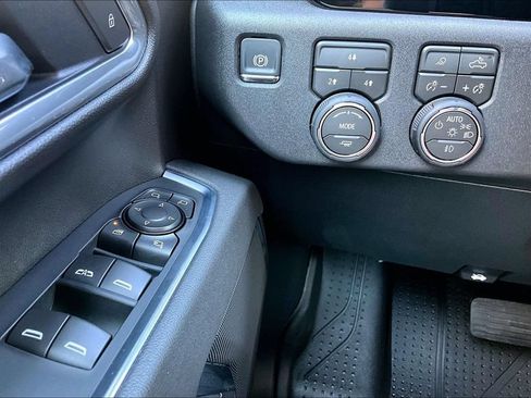 Used 2026 Chevrolet Silverado 3500 LT w/ Trail Boss Package AWD/4WD image 16