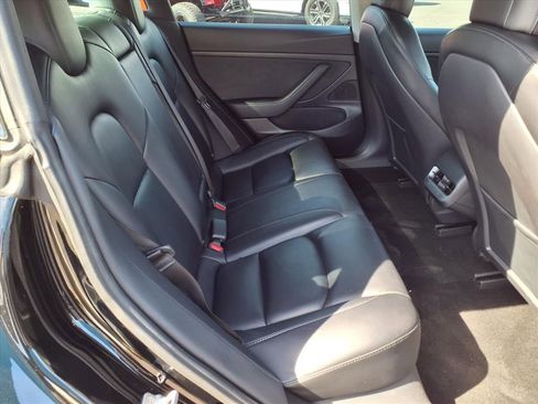 Used 2021 Tesla Model 3 Standard Range Plus image 15
