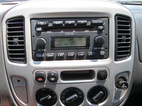 Used 2006 Ford Escape XLT AWD/4WD image 13
