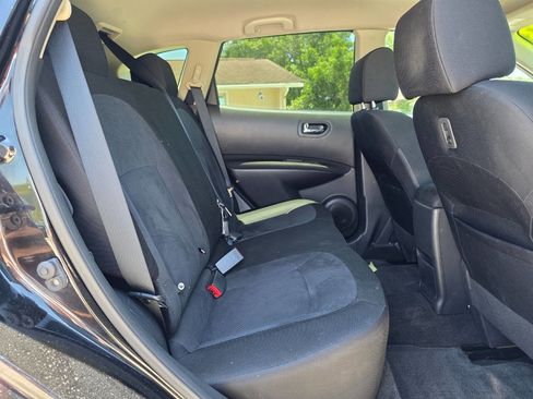 Used 2013 Nissan Rogue S w/ Special Edition Pkg FWD image 12