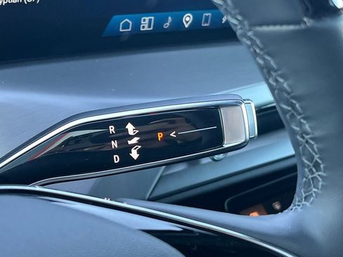 Used 2026 Cadillac Vistiq Sport w/ LPO, Floor Liner Package image 34