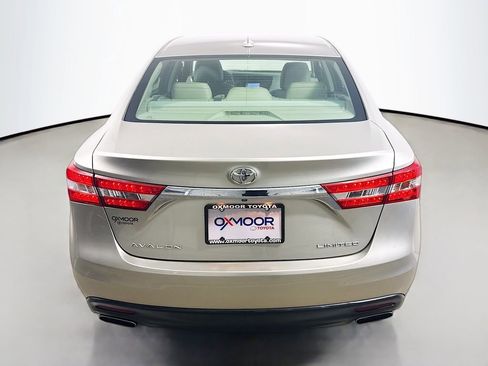Used 2013 Toyota Avalon Limited image 6