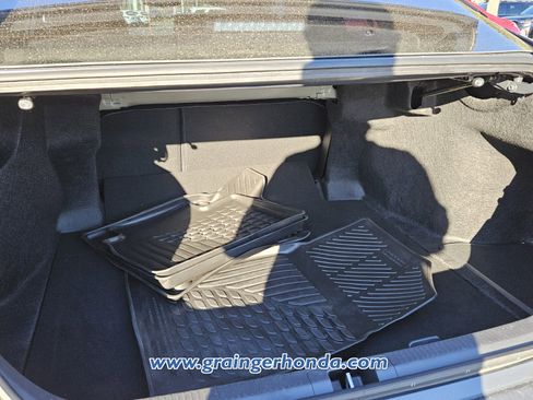 Used 2025 Toyota Camry SE image 13