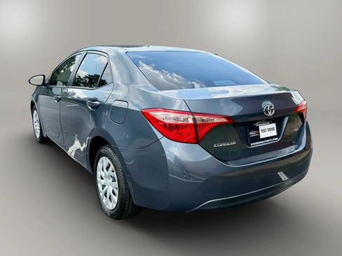 Used 2019 Toyota Corolla LE FWD image 3