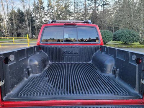 Used 2000 Nissan Frontier XE image 14