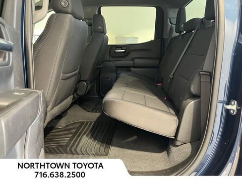 Used 2023 Chevrolet Silverado 1500 Custom Trail Boss w/ LPO, Dark Essentials Package image 18