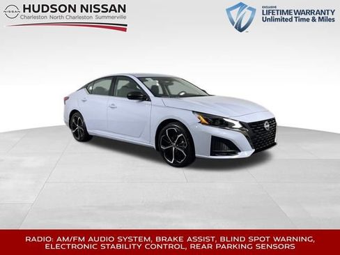 New 2025 Nissan Altima 2.5 SR image 1