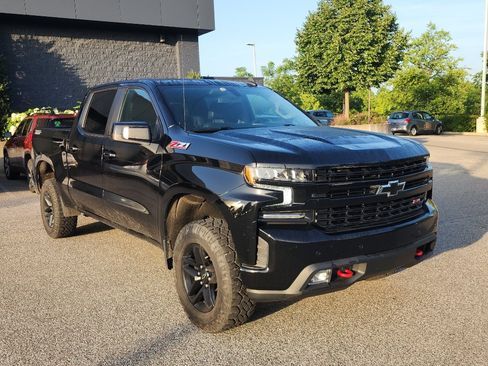 Used 2021 Chevrolet Silverado 1500 LT Trail Boss w/ Convenience Package II AWD/4WD image 9