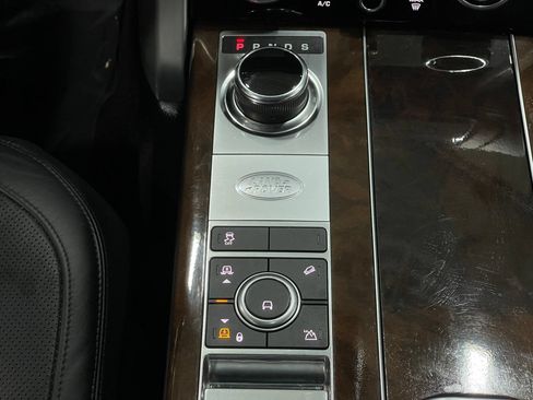 Used 2019 Land Rover Range Rover Supercharged AWD/4WD image 29