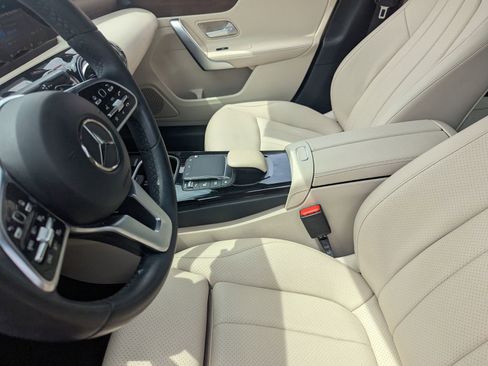 Used 2022 Mercedes-Benz A 220 image 18