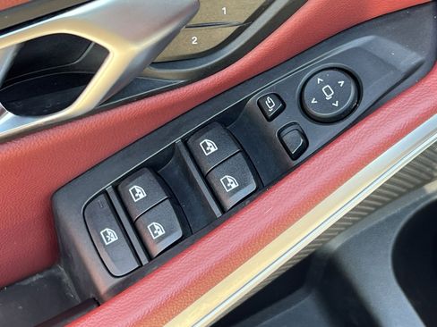 Used 2023 BMW 330i xDrive Sedan w/ Premium Package image 13