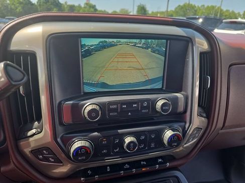 Used 2017 Chevrolet Silverado 1500 High Country AWD/4WD image 24