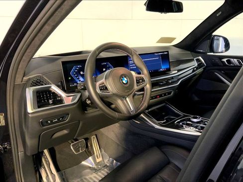 Used 2024 BMW X7 M60i w/ Executive Package image 4