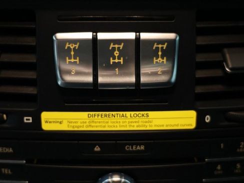 Used 2018 Mercedes-Benz G 550 Squared image 86