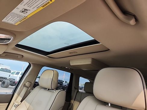 Used 2012 Jeep Grand Cherokee Overland AWD/4WD image 30