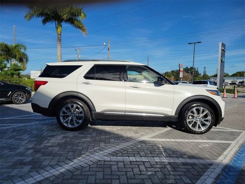 Used 2021 Ford Explorer Platinum w/ Equipment Group 601A image 6